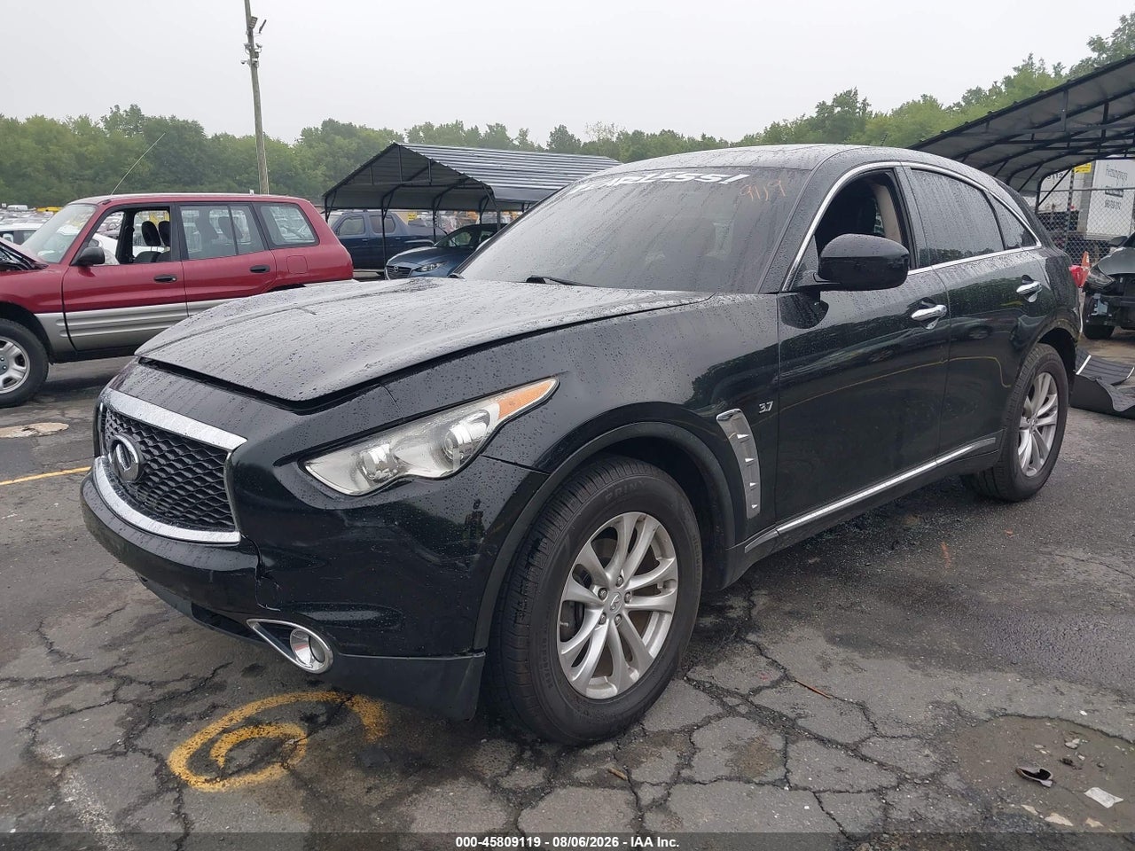 2017 INFINITI QX70   · 2/11