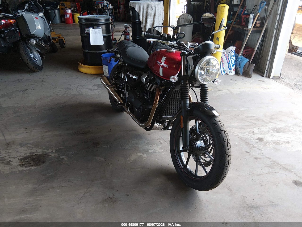 SMTD31GNXJT****** · 2018 TRIUMPH MOTORCYCLE STREET TWIN