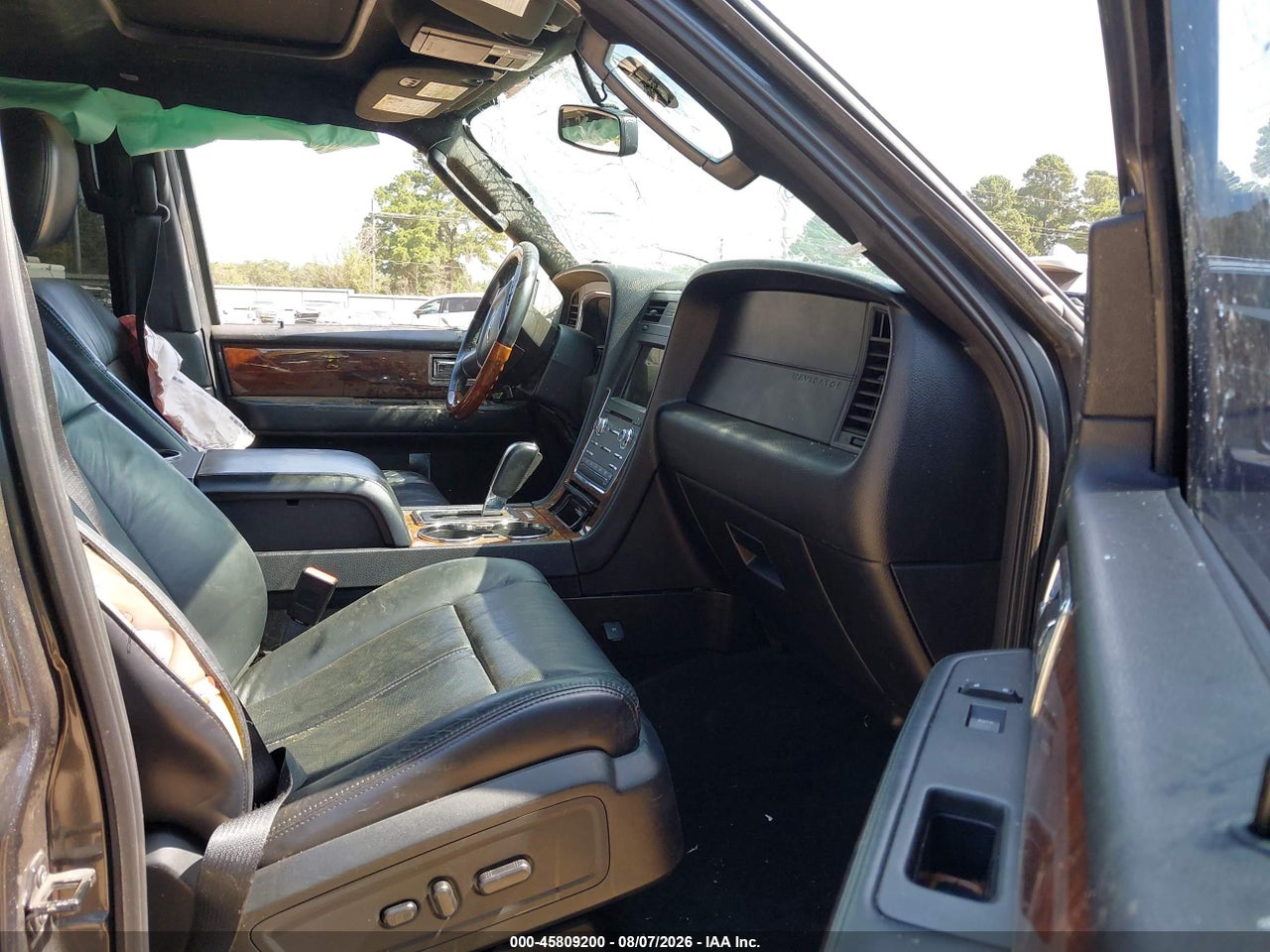 2016 LINCOLN NAVIGATOR L SELECT · 5/10