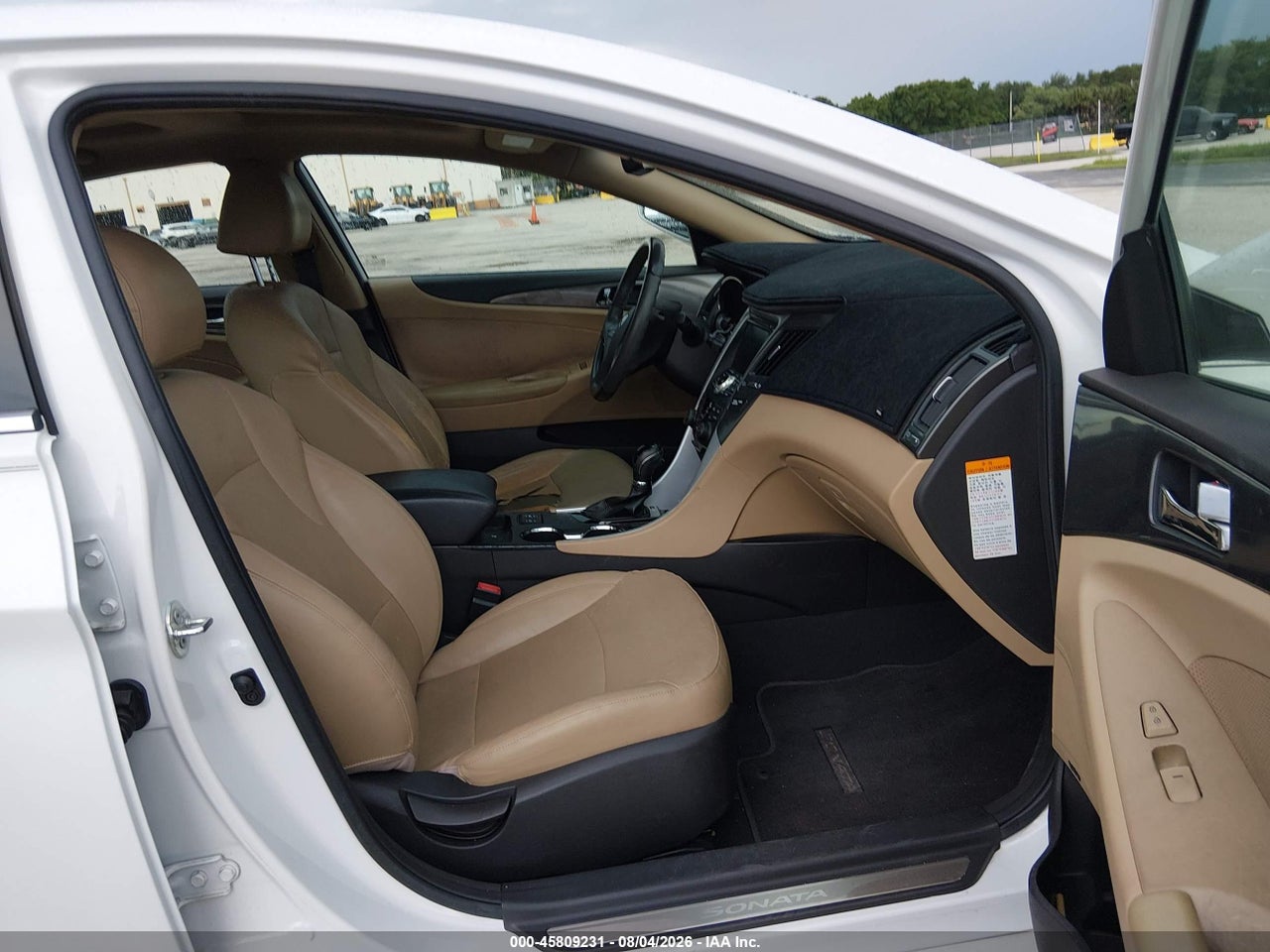 2012 HYUNDAI SONATA HYBRID   · 5/11