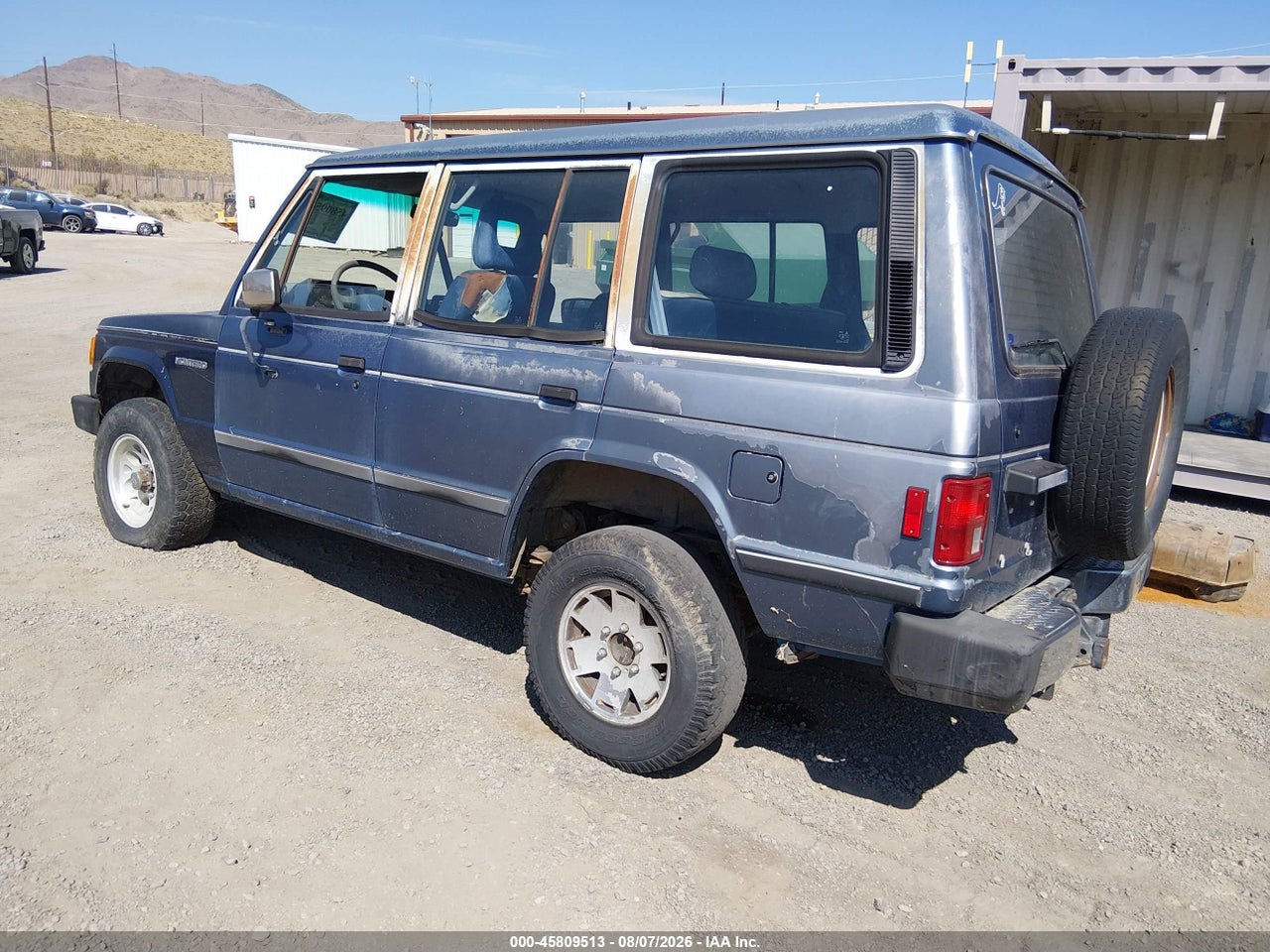 1989 MITSUBISHI MONTERO · 3/10