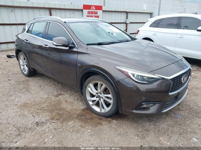 SJKCH5CP2HA****** · 2017 INFINITI QX30 PREMIUM