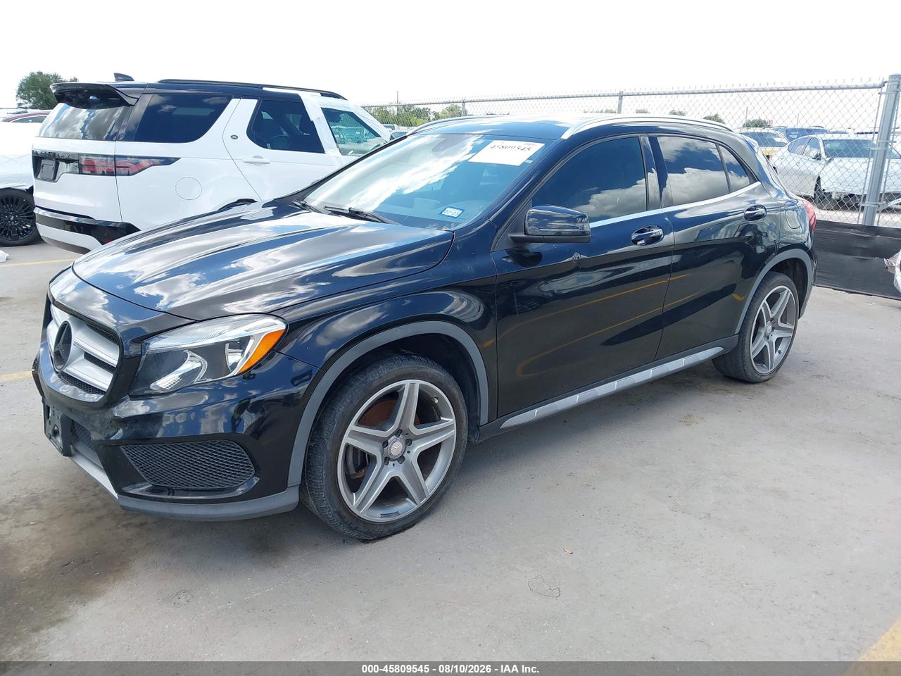 2015 MERCEDES-BENZ GLA 250 · 2/11