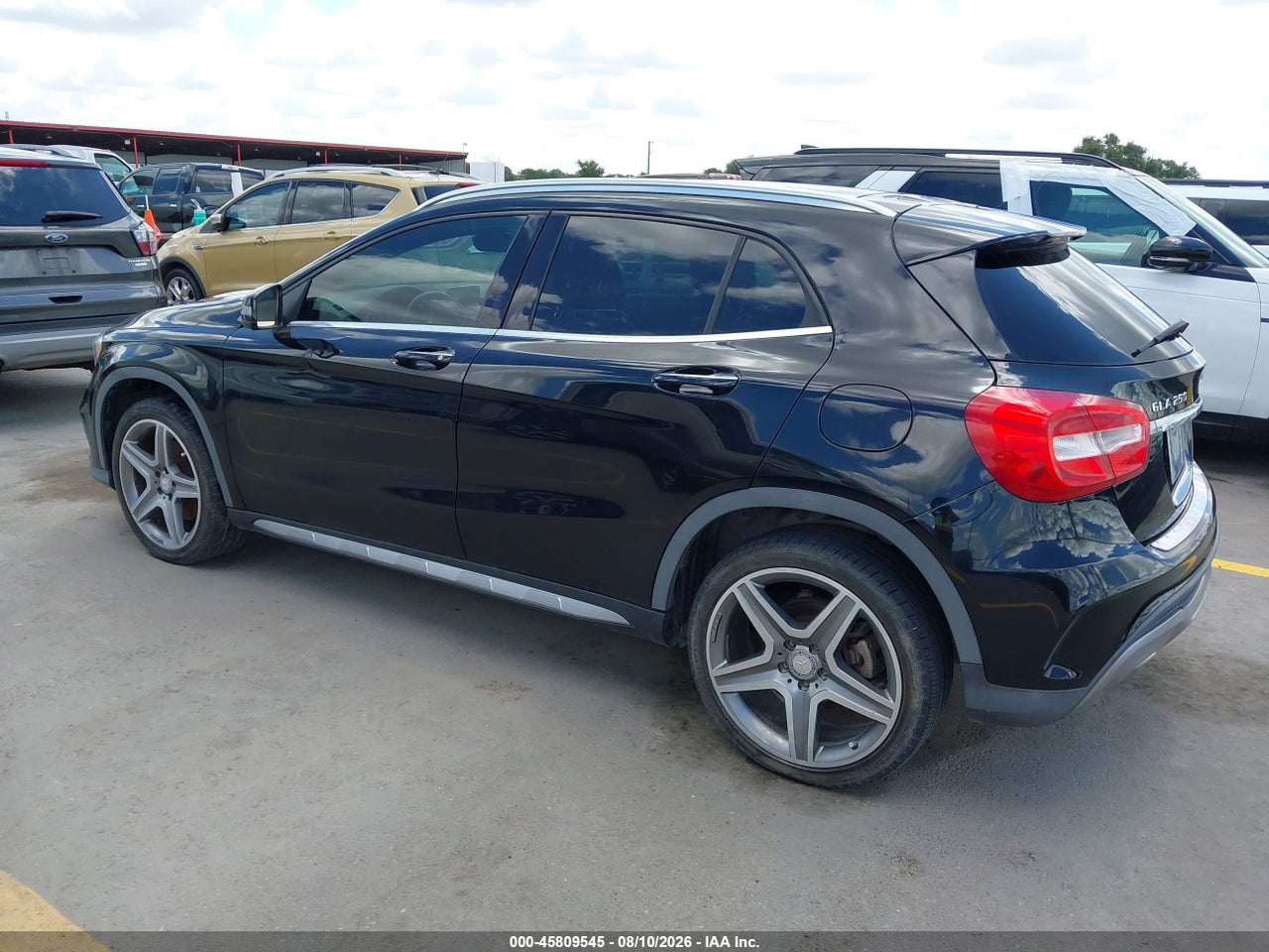 2015 MERCEDES-BENZ GLA 250 · 3/11