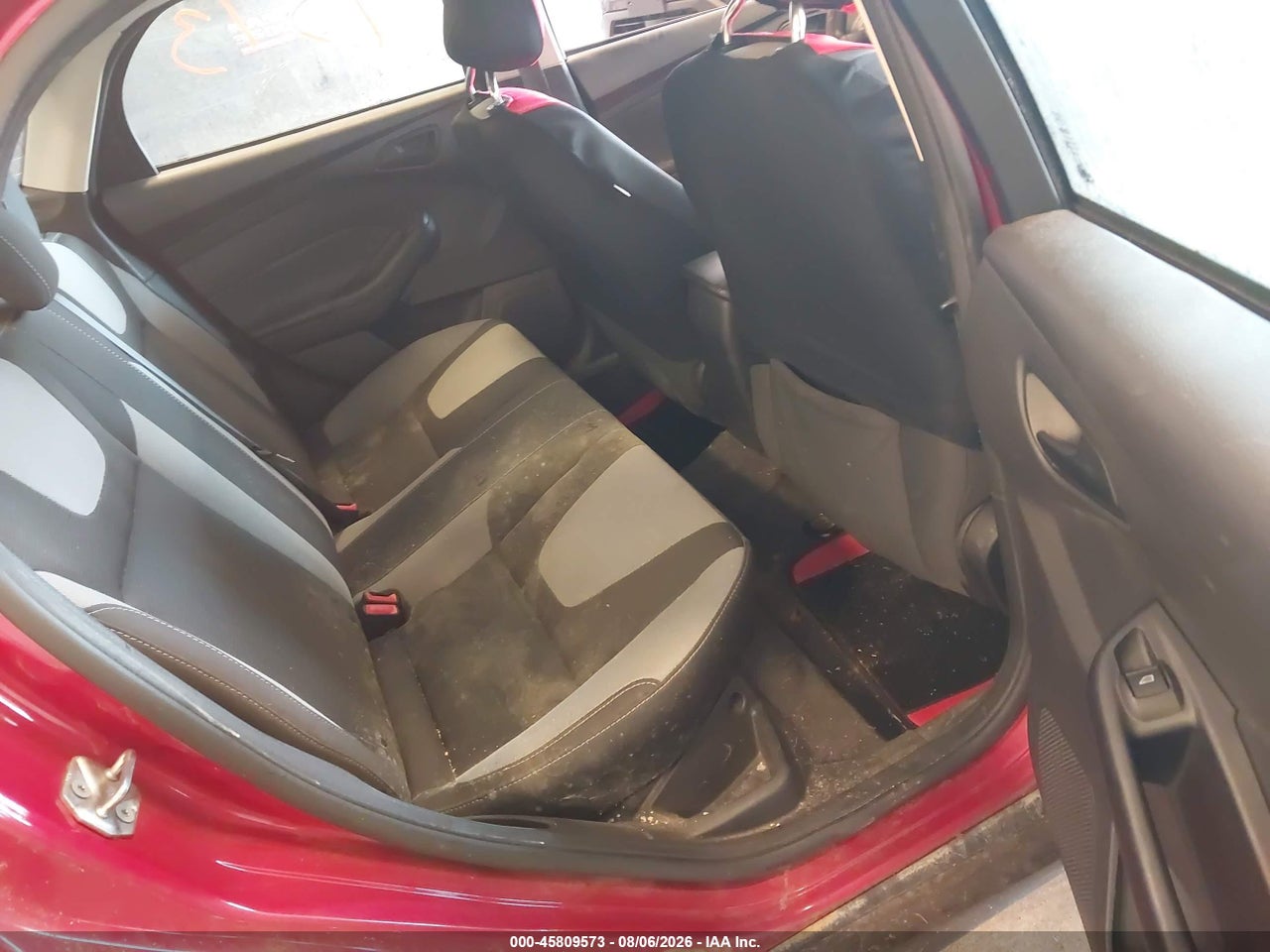 1FAHP3F24CL****** · 2012 FORD FOCUS SE · 8/11
