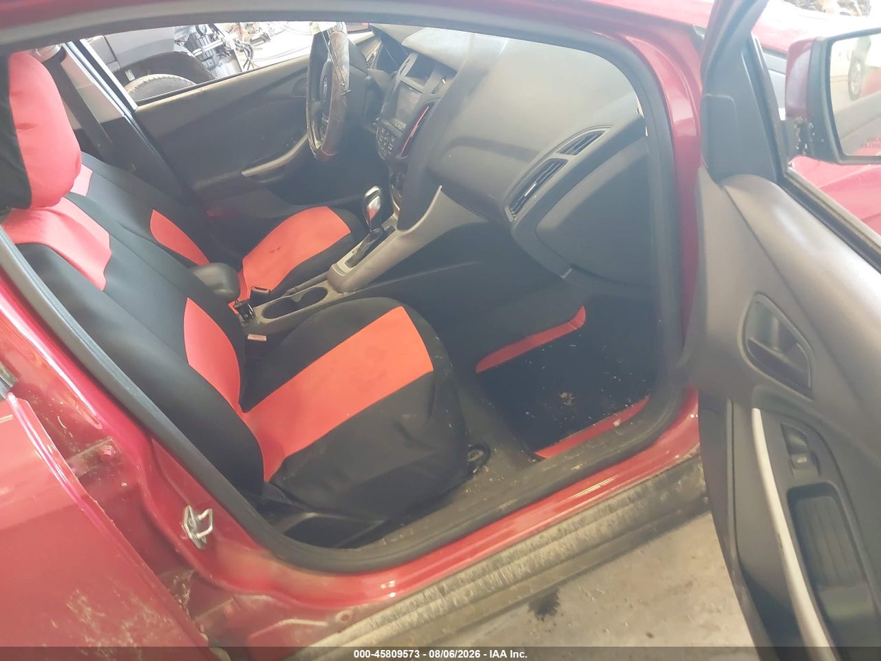 1FAHP3F24CL****** · 2012 FORD FOCUS SE · 5/11