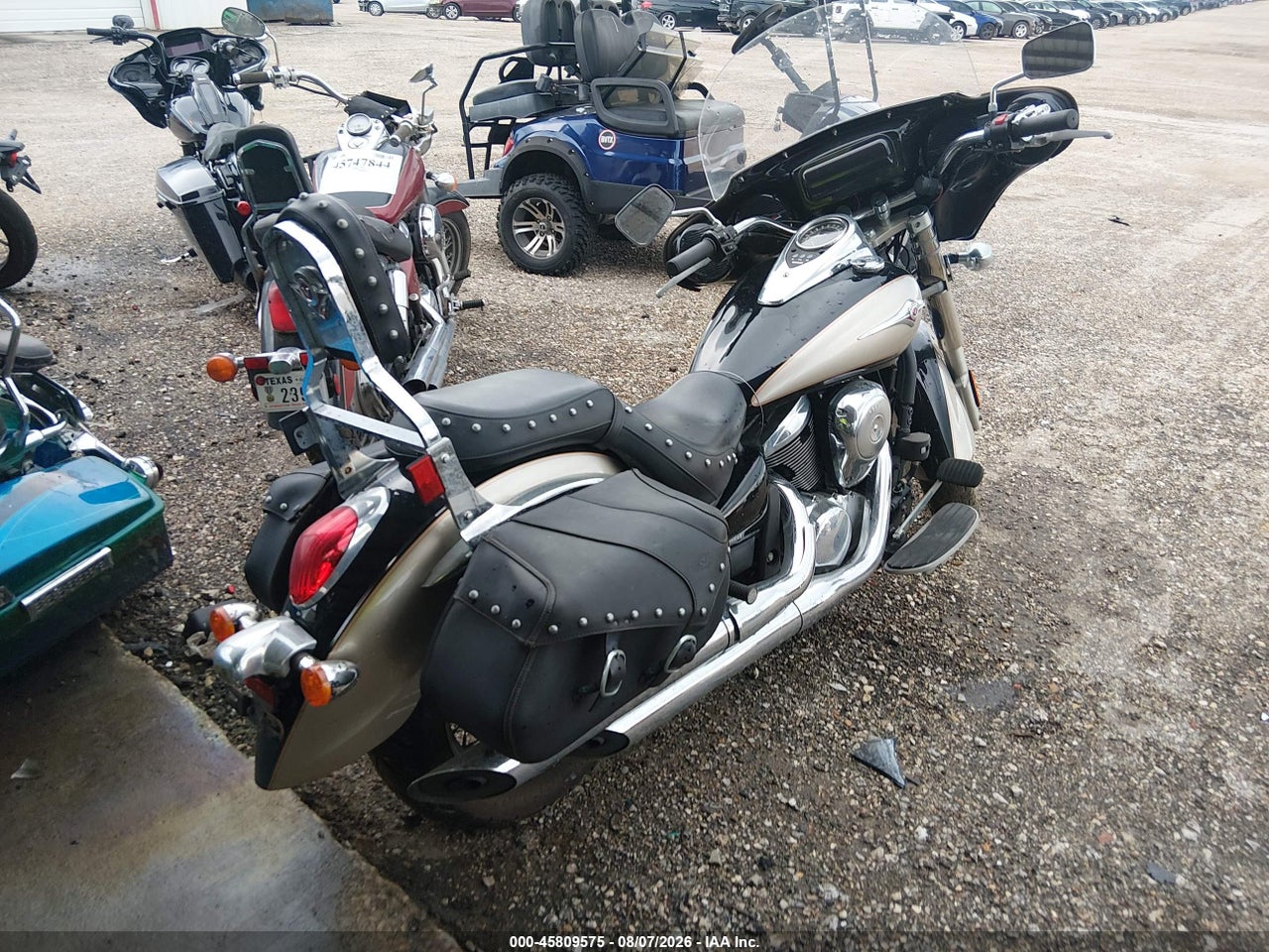 2011 KAWASAKI VN900 D · 4/11