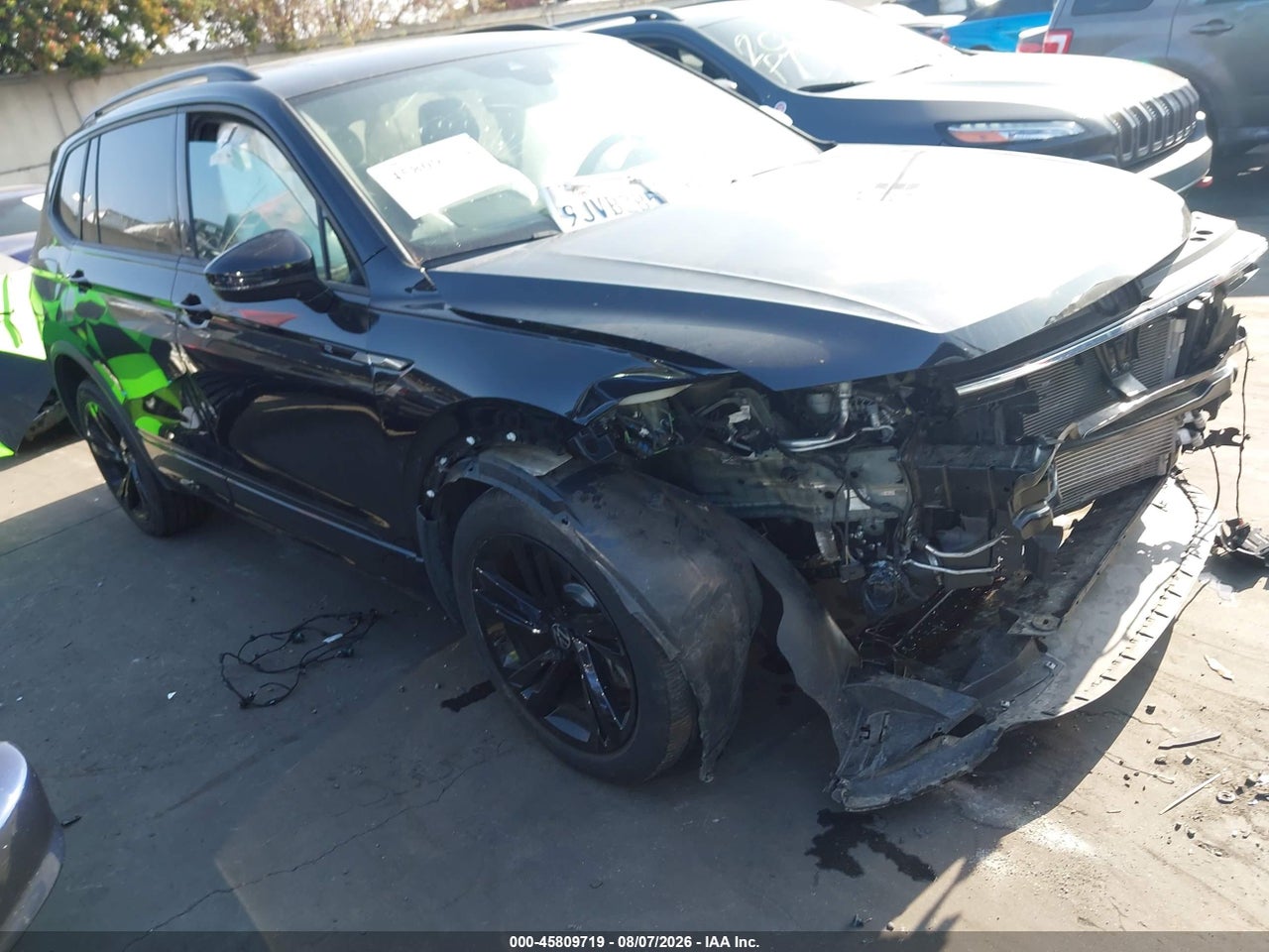 3VVCB7AX6PM****** · 2023 VOLKSWAGEN TIGUAN 2.0T SE R-LINE BLACK