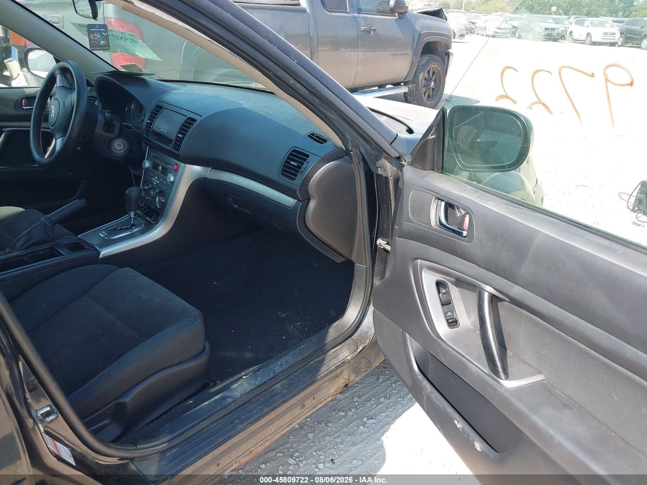 2008 SUBARU OUTBACK   · 5/11