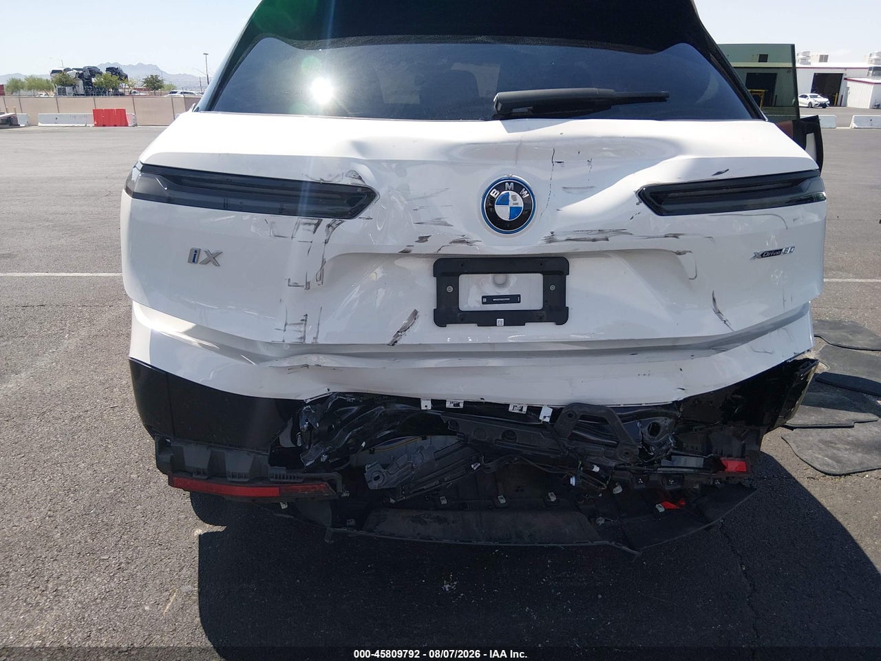 2025 BMW IX XDRIVE50 · 6/11