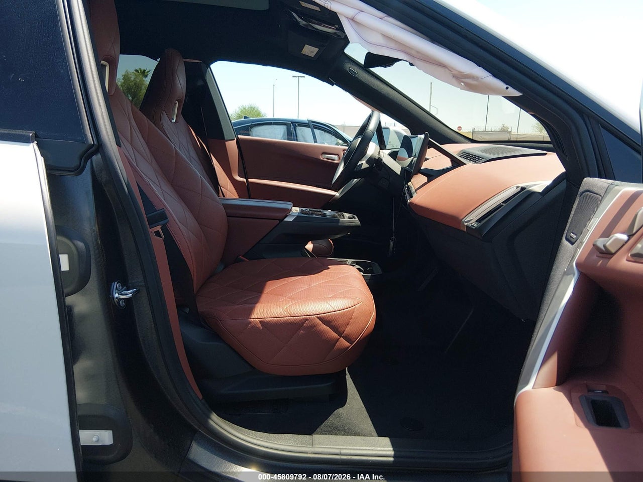 2025 BMW IX XDRIVE50 · 5/11