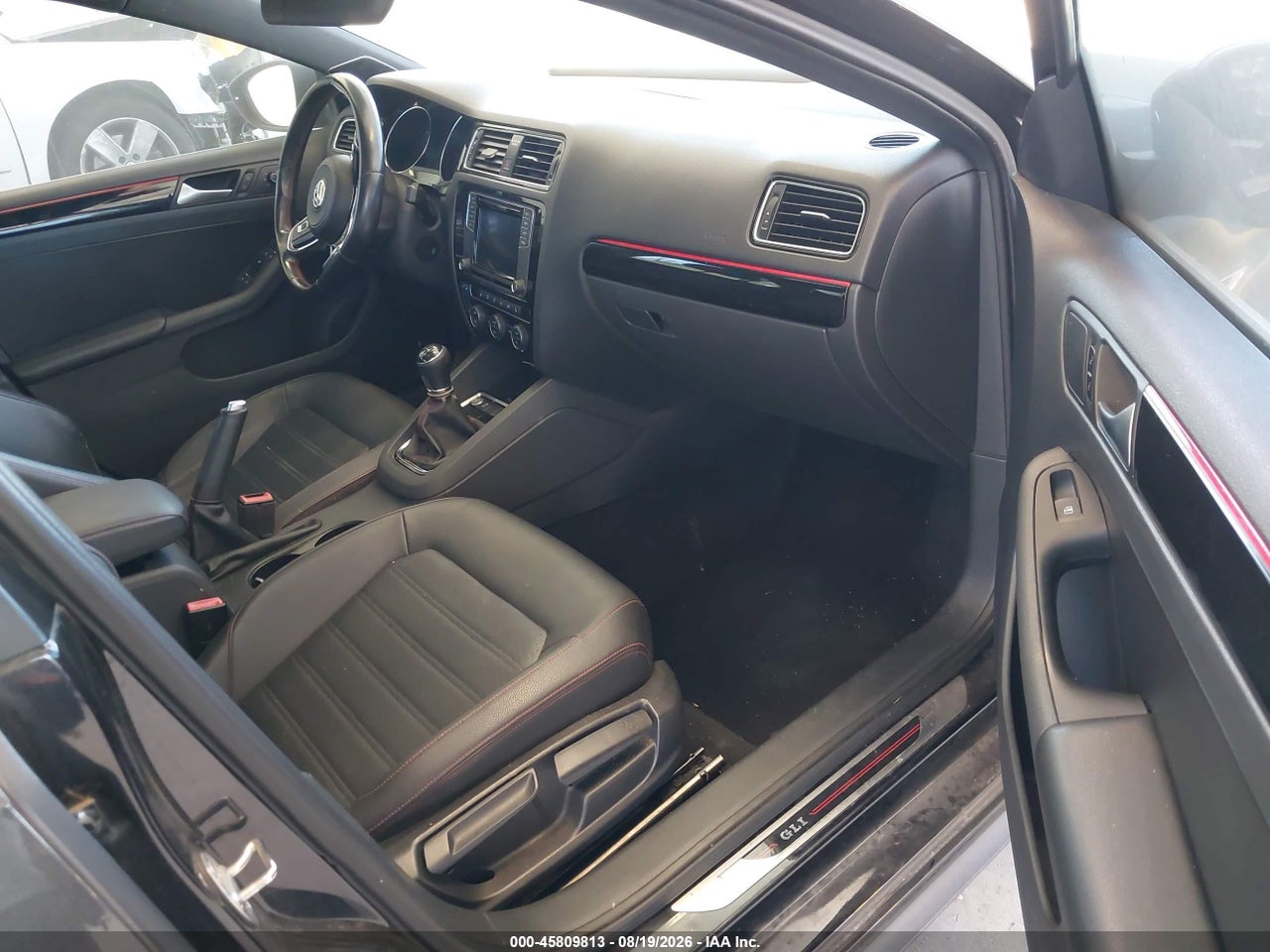 2017 VOLKSWAGEN JETTA GLI · 5/10