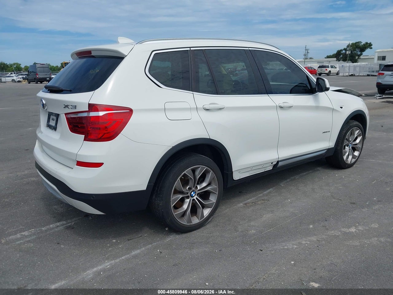 2015 BMW X3 XDRIVE28I · 4/11