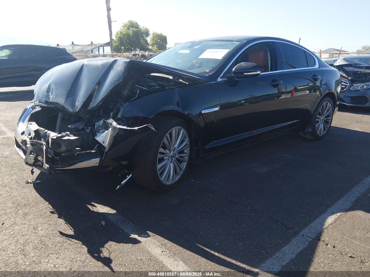 2012 JAGUAR XF PORTFOLIO · 2/11