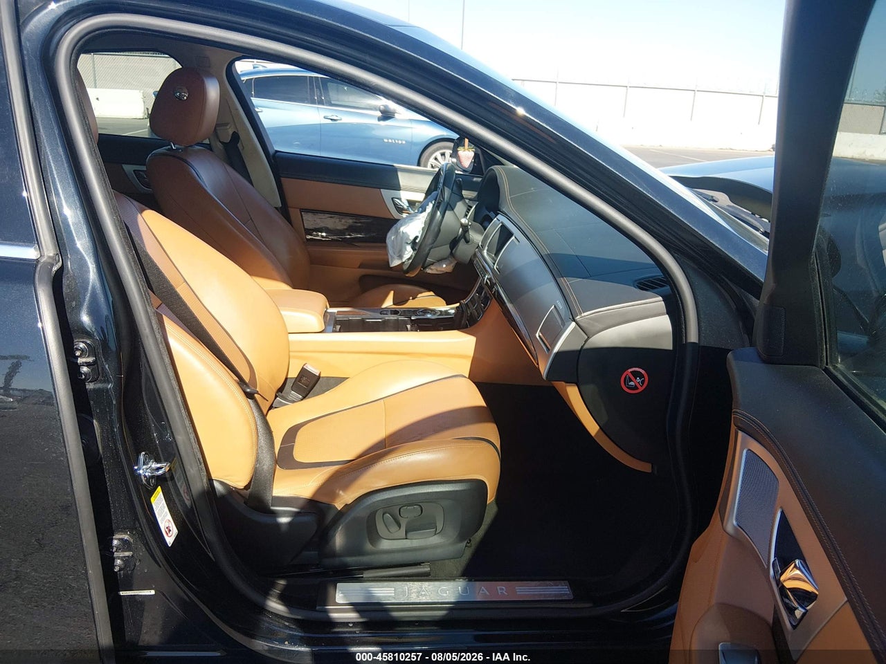 2012 JAGUAR XF PORTFOLIO · 5/11