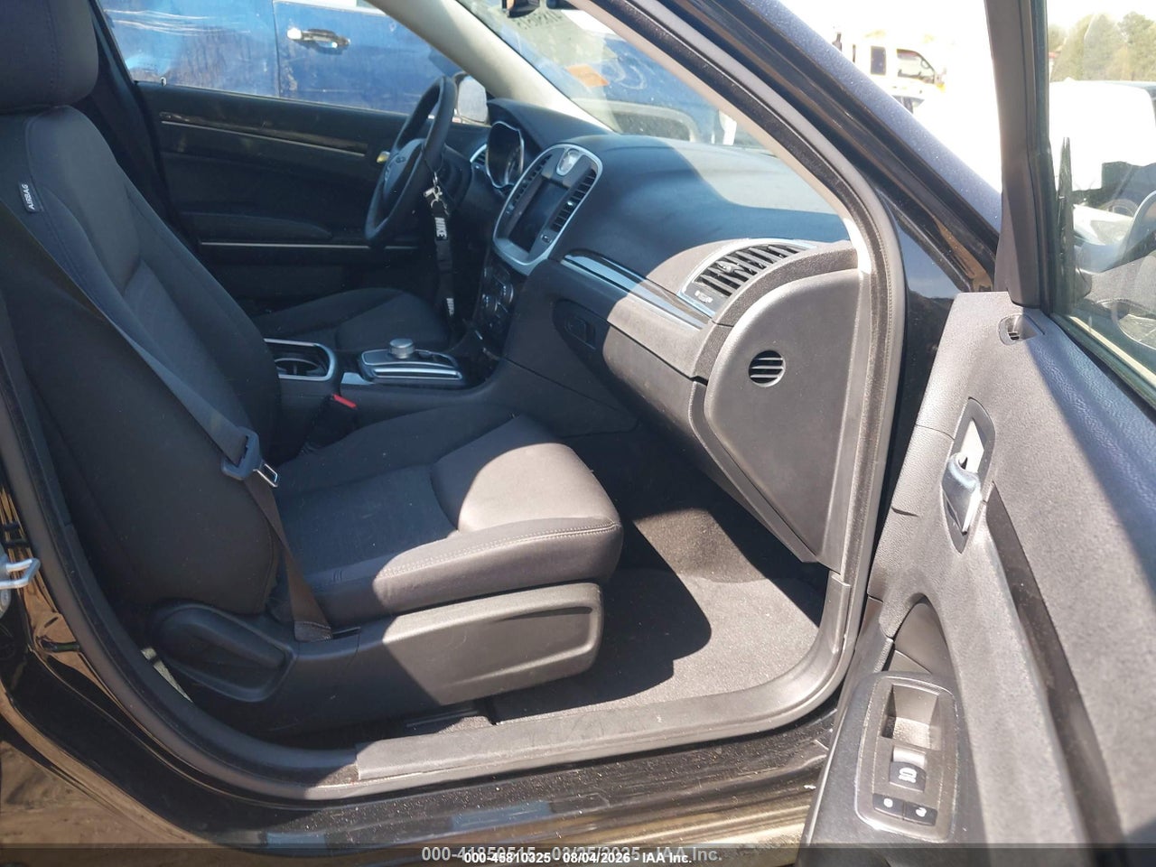 2022 CHRYSLER 300 TOURING · 5/11