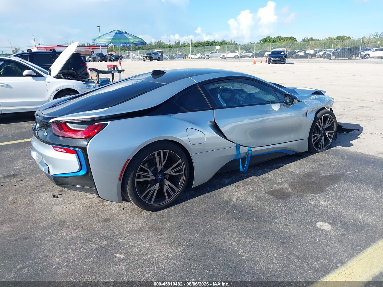 2015 BMW I8 · 4/11