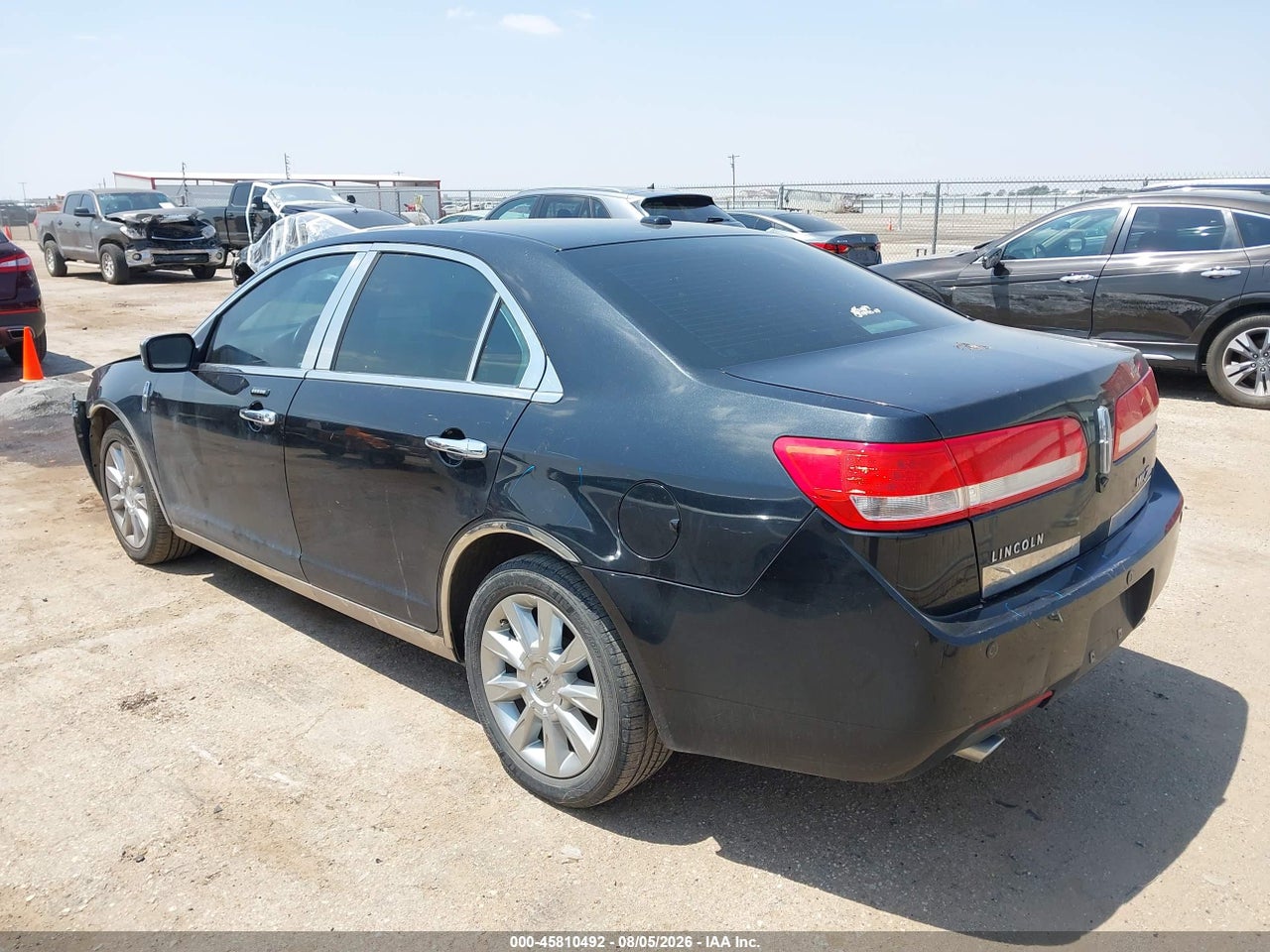 2010 LINCOLN MKZ · 3/11