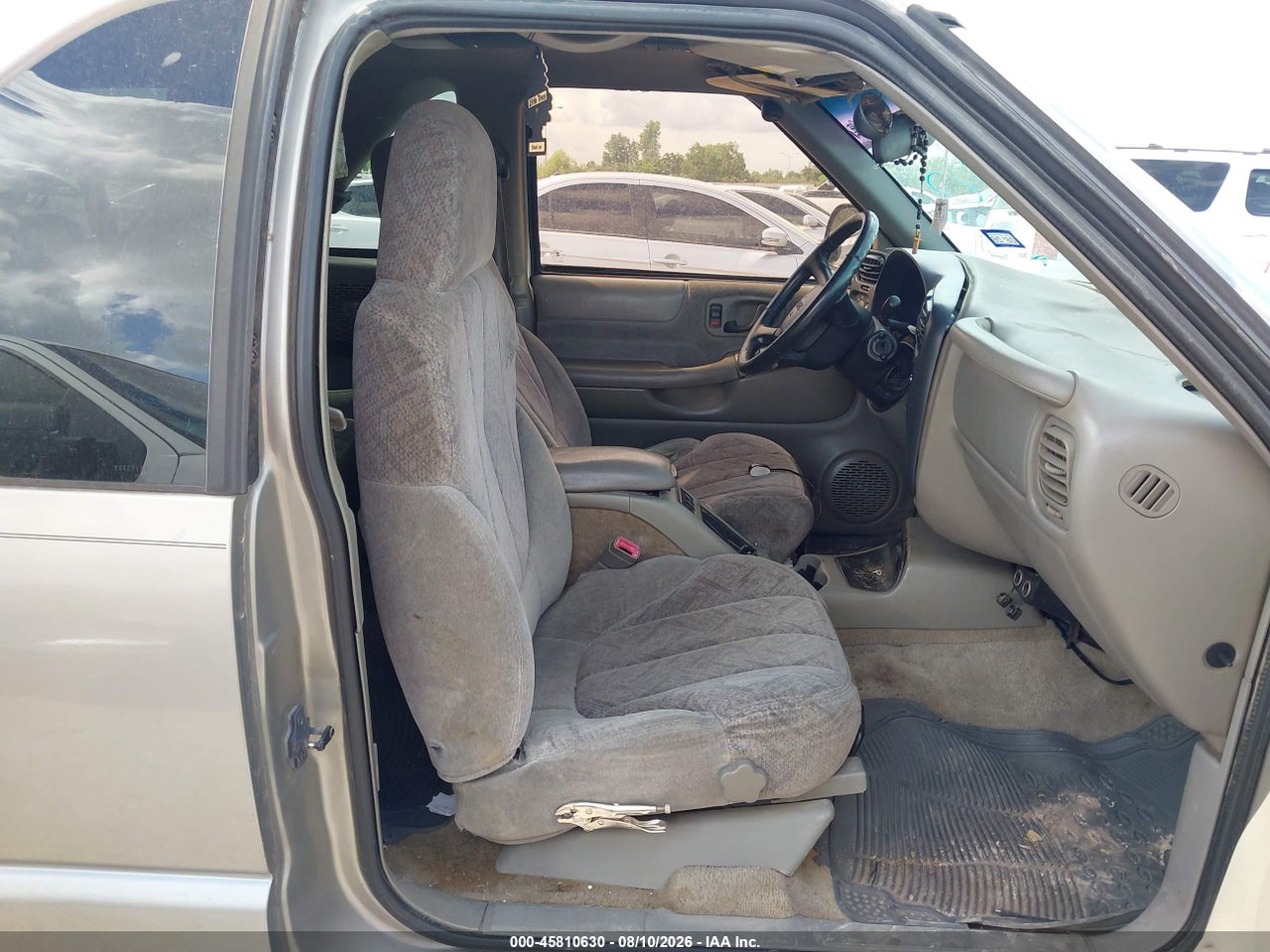 2001 GMC JIMMY SLS W/1SB · 5/11