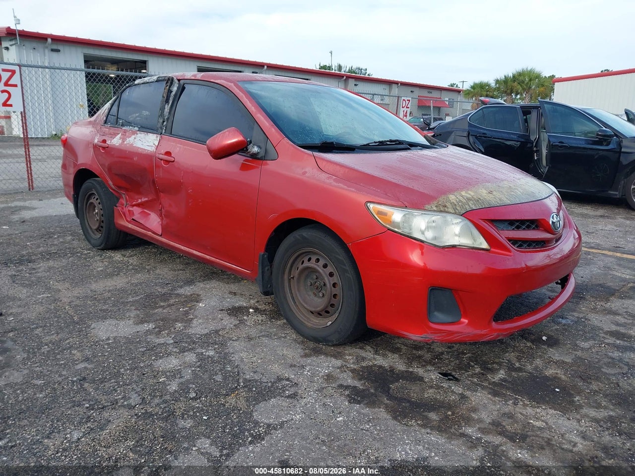 JTDBU4EE3BJ****** · 2011 TOYOTA COROLLA LE