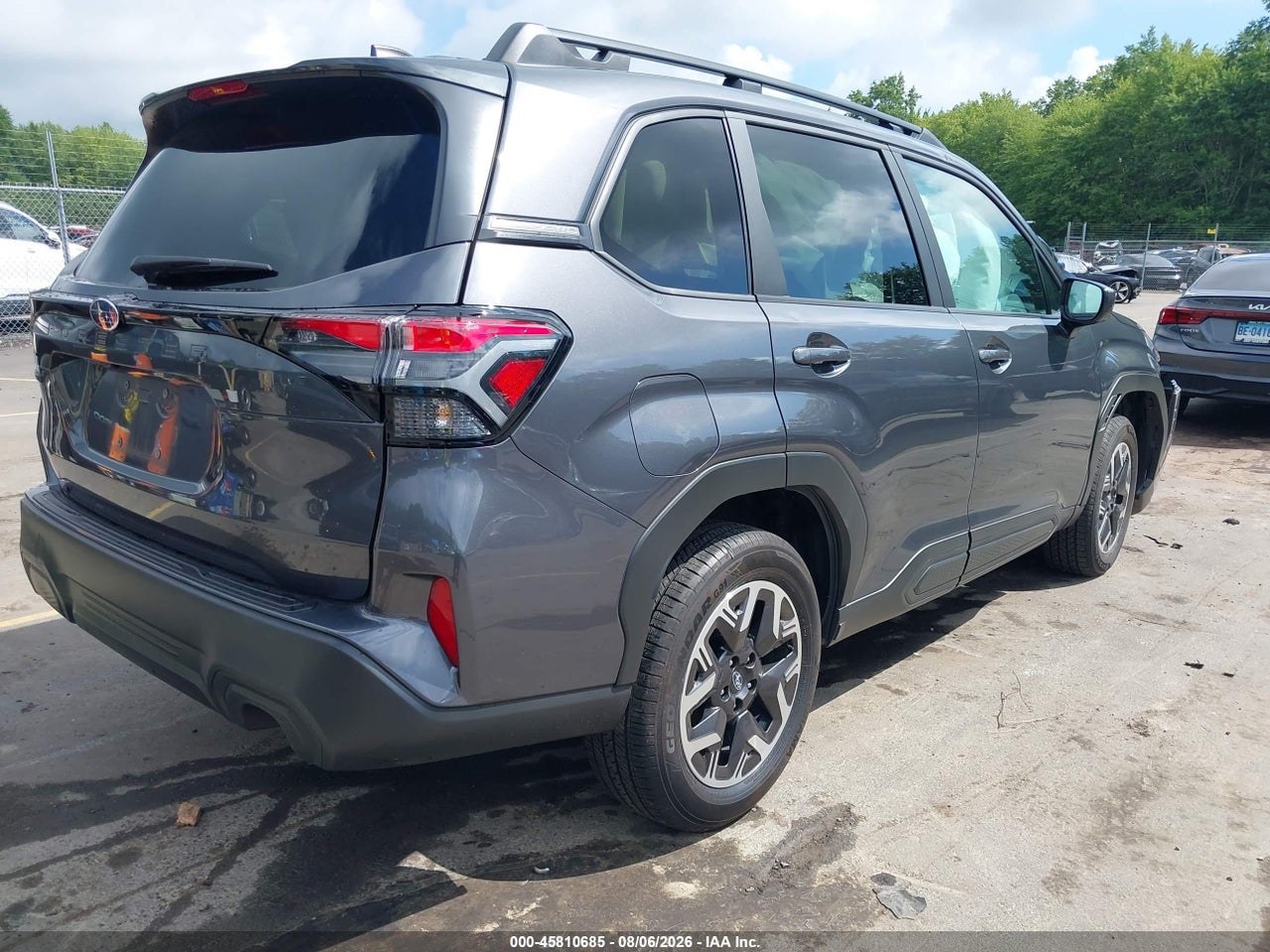 2026 SUBARU FORESTER PREMIUM · 4/11