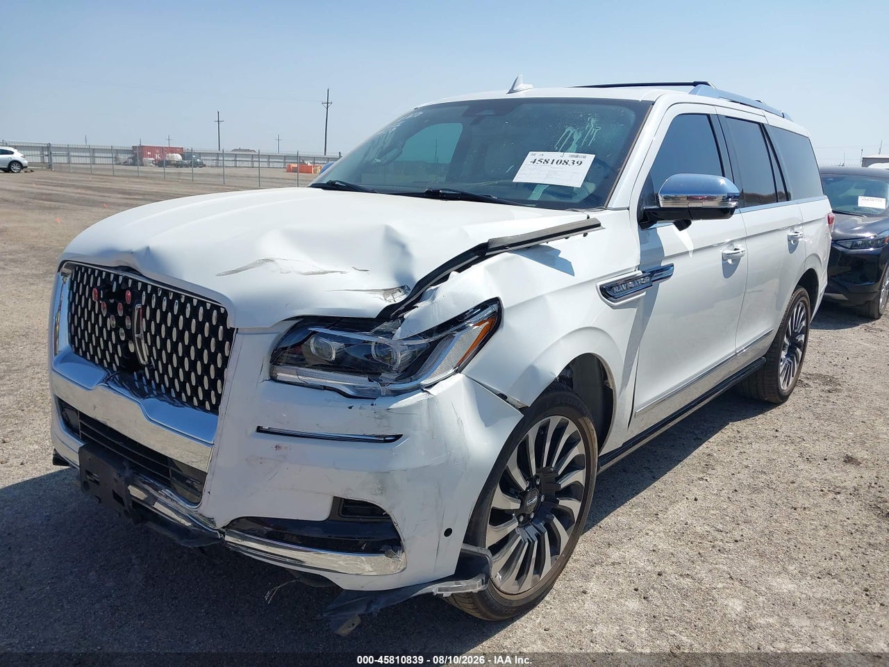 2023 LINCOLN NAVIGATOR BLACK LABEL · 2/11