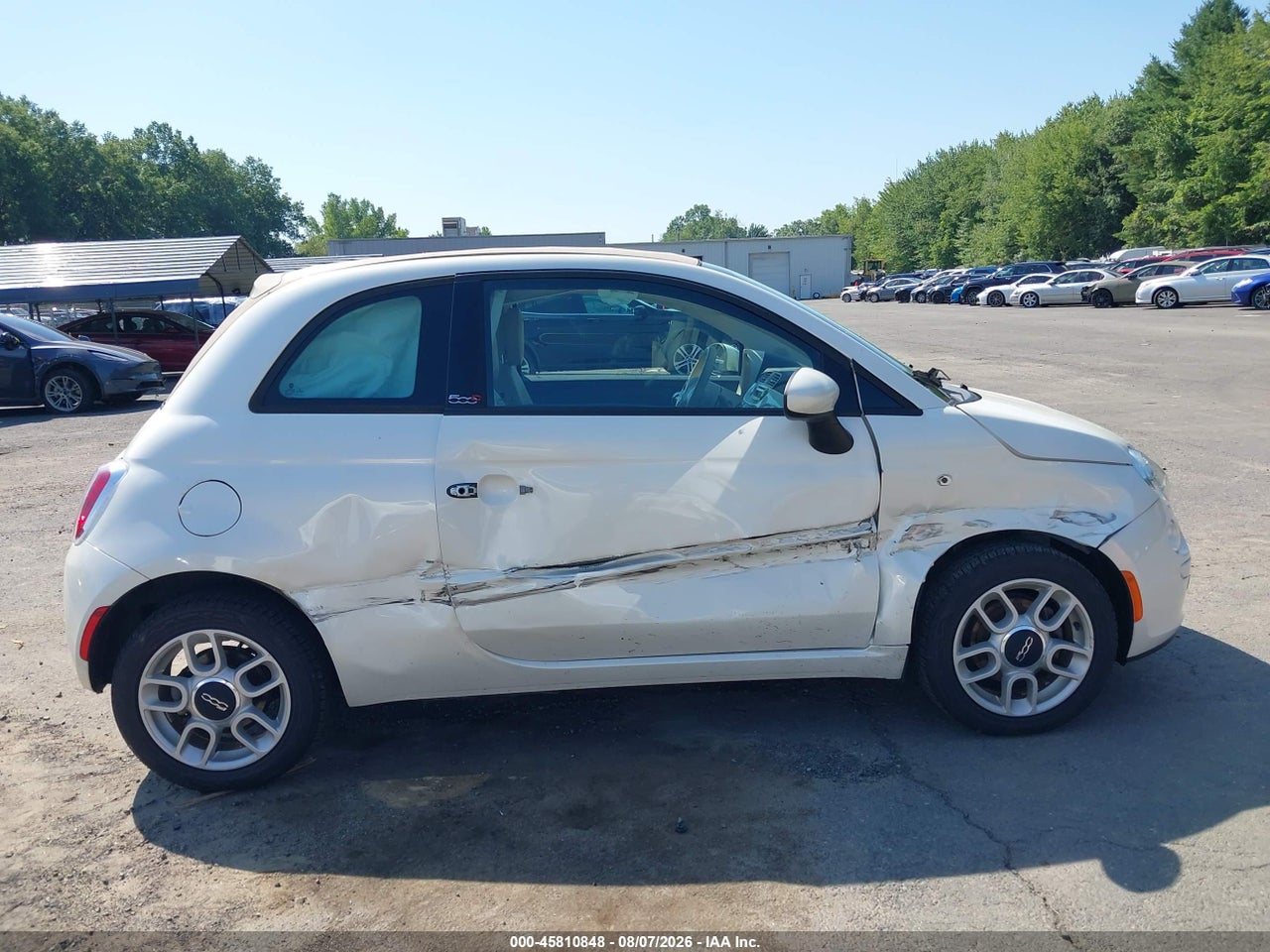 2015 FIAT 500C POP · 6/11