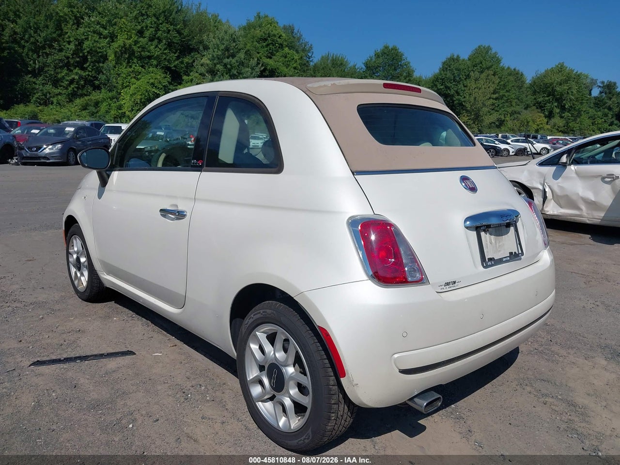2015 FIAT 500C POP · 3/11