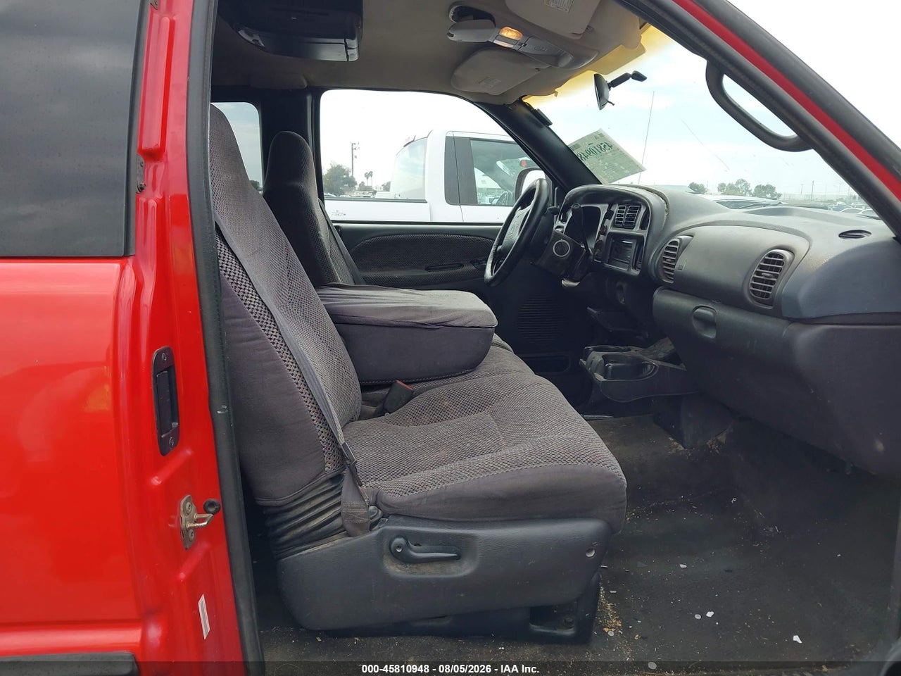 2001 DODGE RAM 1500 ST · 5/11
