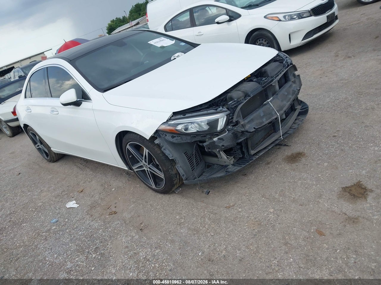 W1K3G4EB9LJ****** · 2020 MERCEDES-BENZ A 220