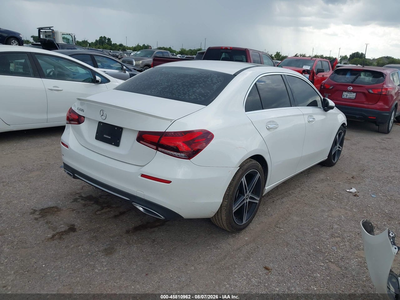 2020 MERCEDES-BENZ A 220 · 4/11