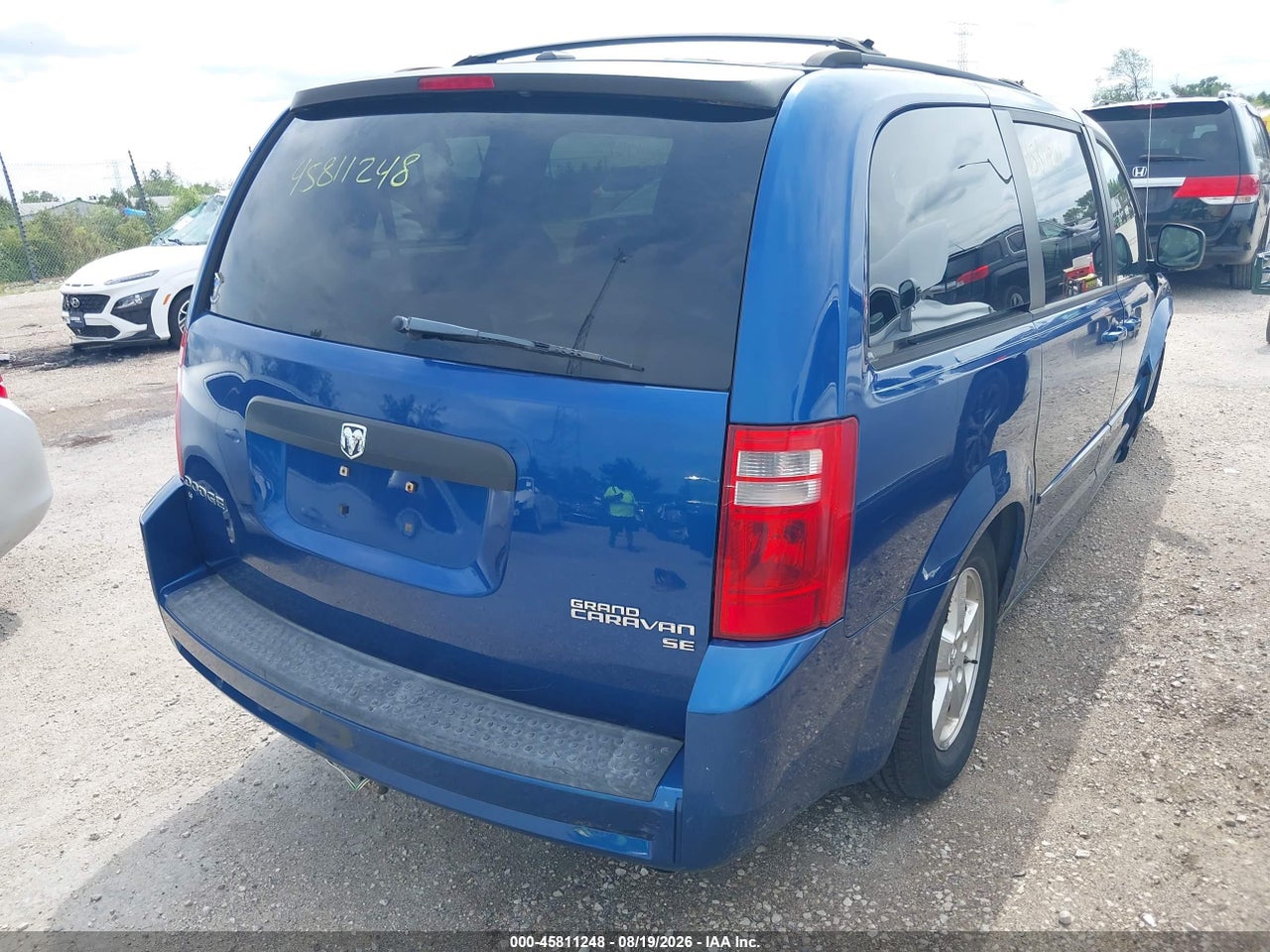 2010 DODGE GRAND CARAVAN HERO · 4/11