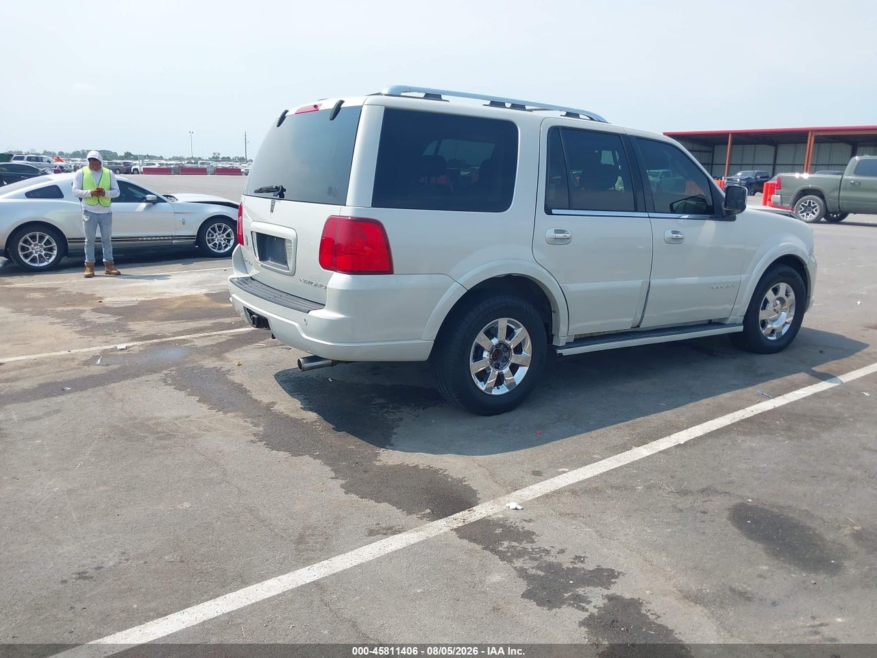 2006 LINCOLN NAVIGATOR LUXURY/ULTIMATE · 4/11