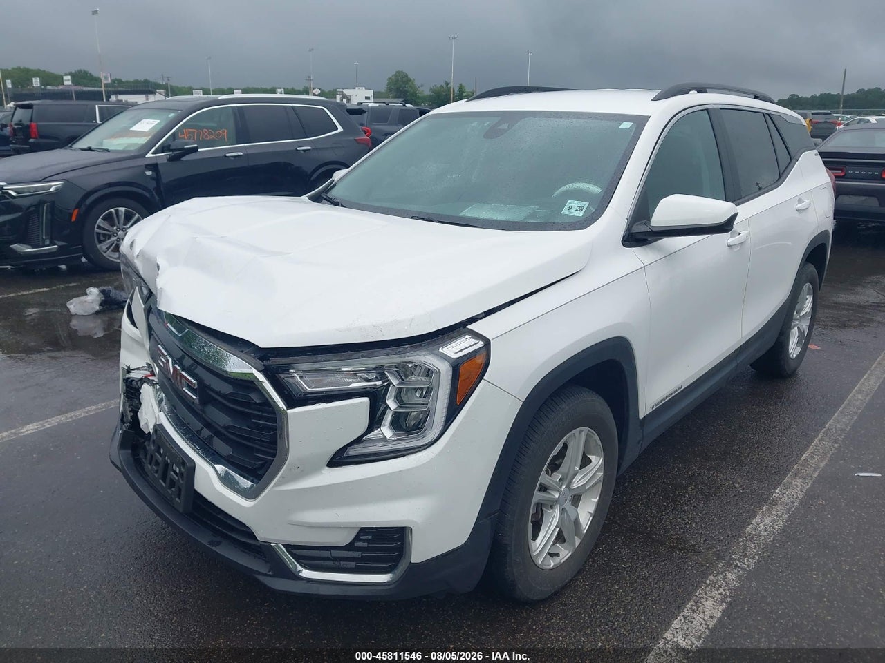 2024 GMC TERRAIN AWD SLE · 2/11