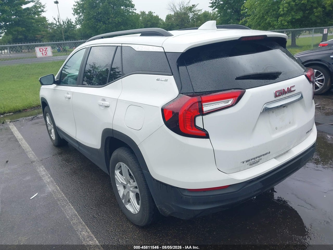 2024 GMC TERRAIN AWD SLE · 3/11