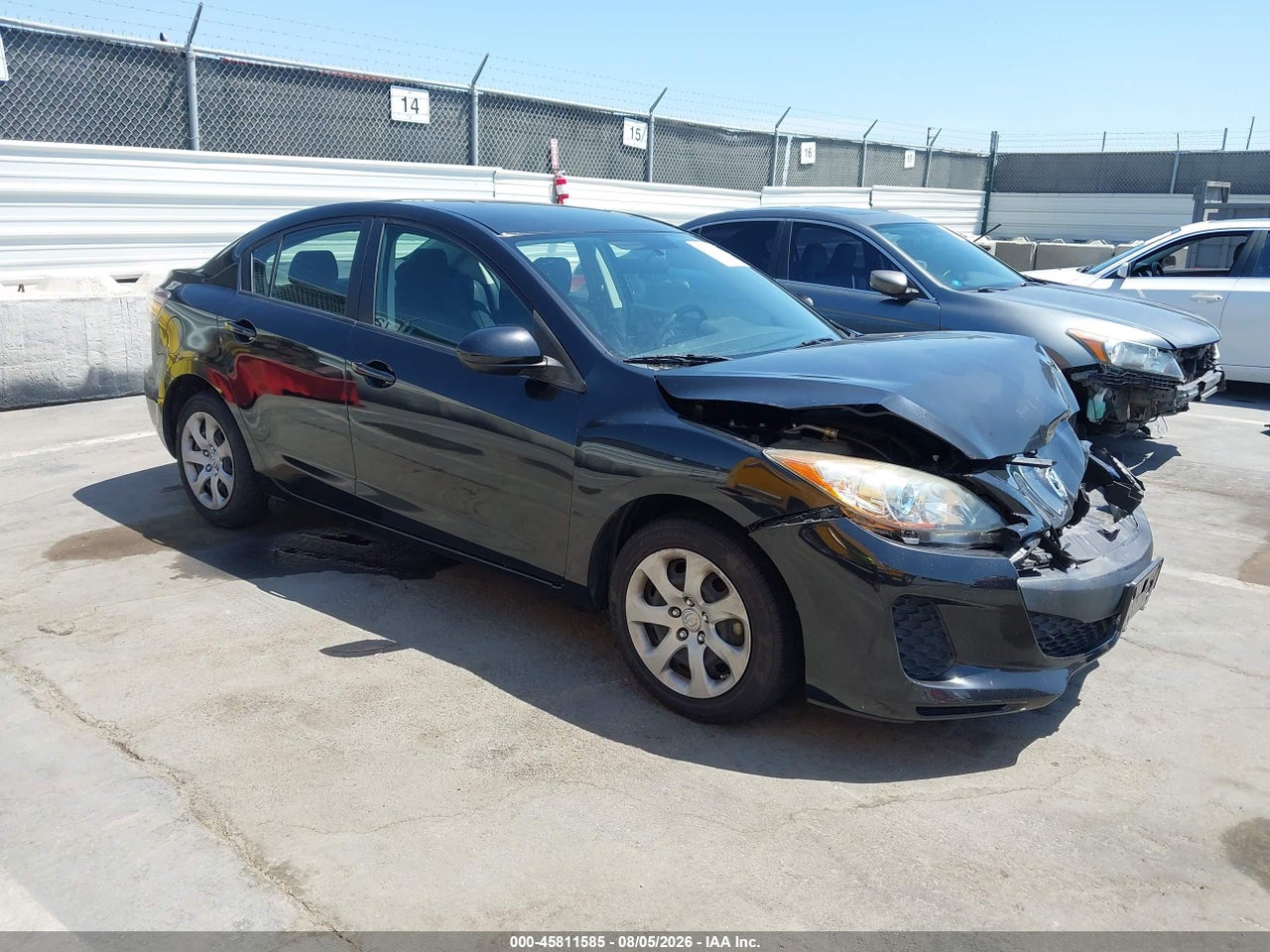 JM1BL1UP8D1****** · 2013 MAZDA MAZDA3 I SPORT