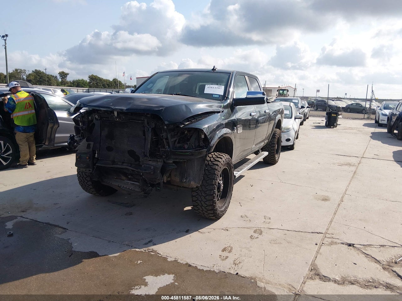 2015 RAM 2500 LONGHORN · 2/11