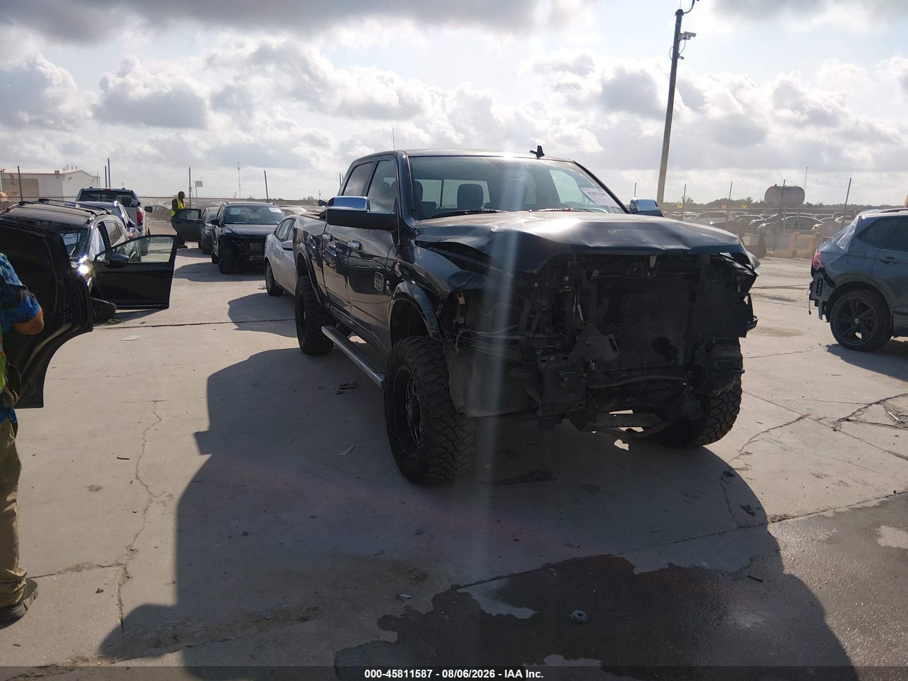 3C6UR5GL1FG****** · 2015 RAM 2500 LONGHORN