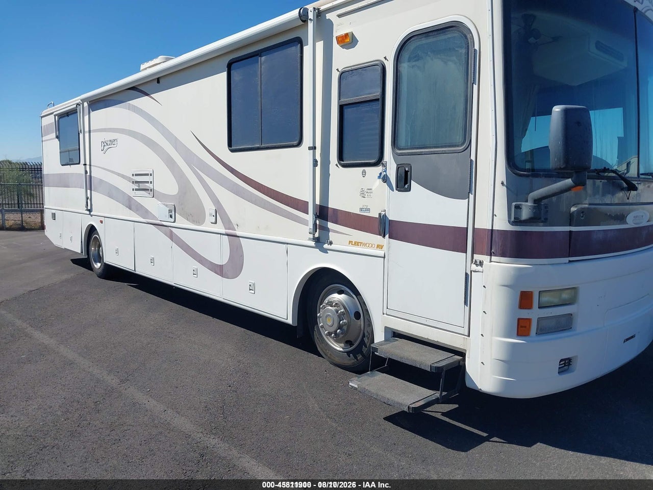 4UZAAHAK81C****** · 2001 FREIGHTLINER CHASSIS X LINE MOTOR HOME
