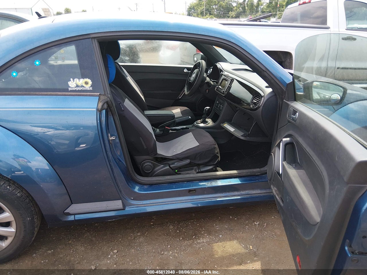 2016 VOLKSWAGEN BEETLE 1.8T FLEET EDITION · 5/11