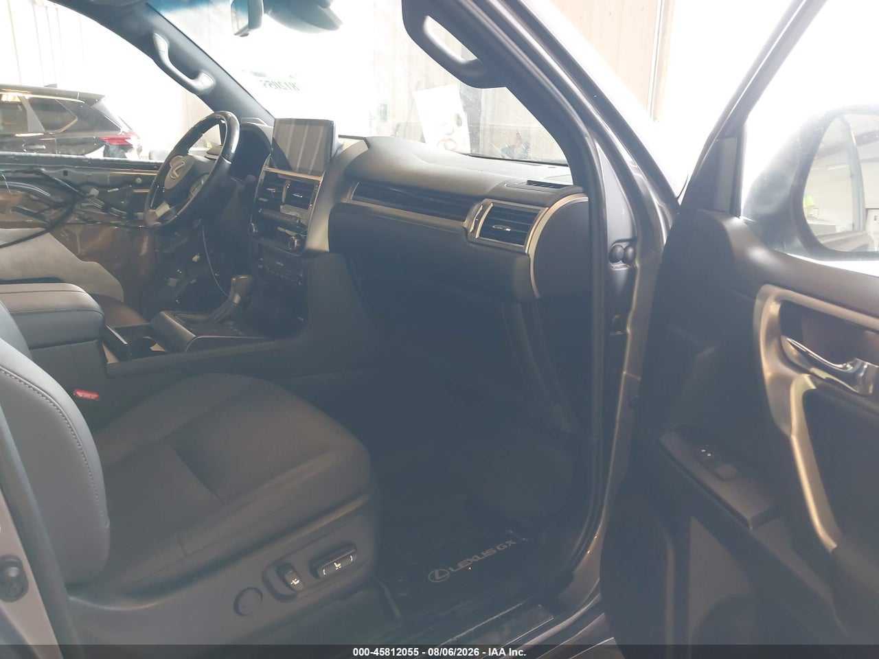 2023 LEXUS GX 460 PREMIUM · 5/11