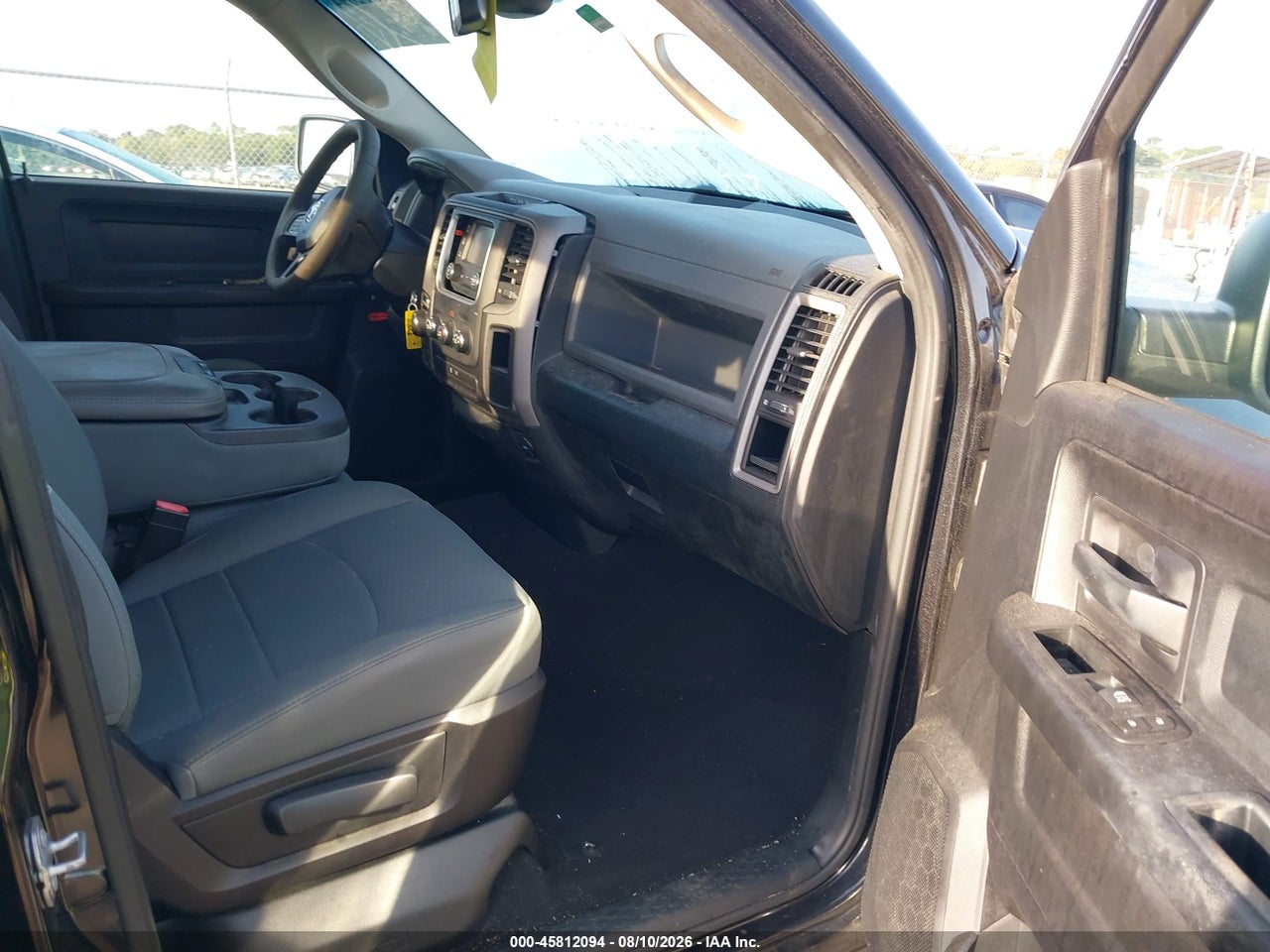 2016 RAM 1500 ST · 5/11