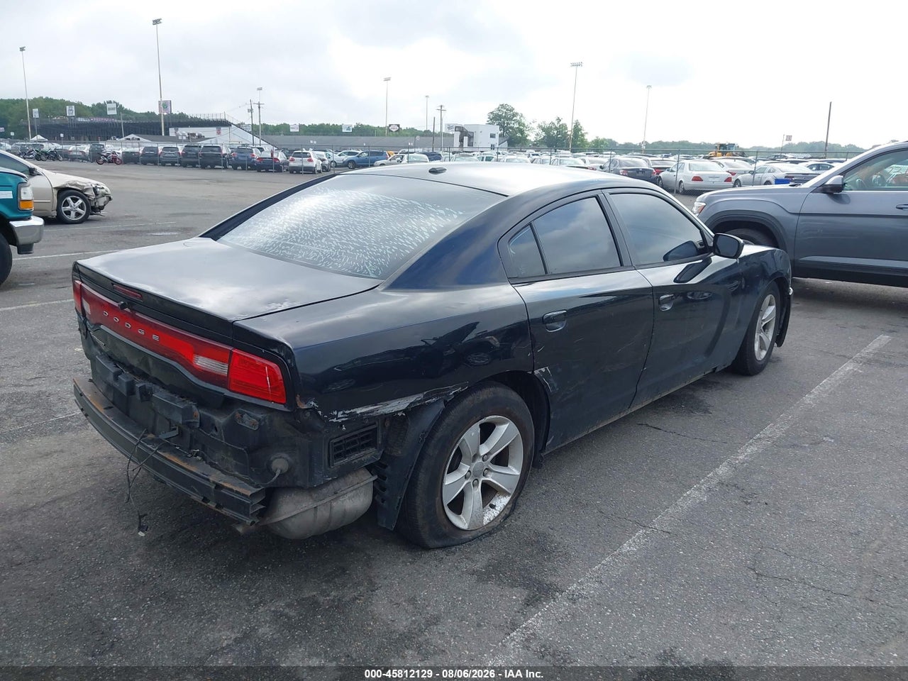 2013 DODGE CHARGER SE · 4/11