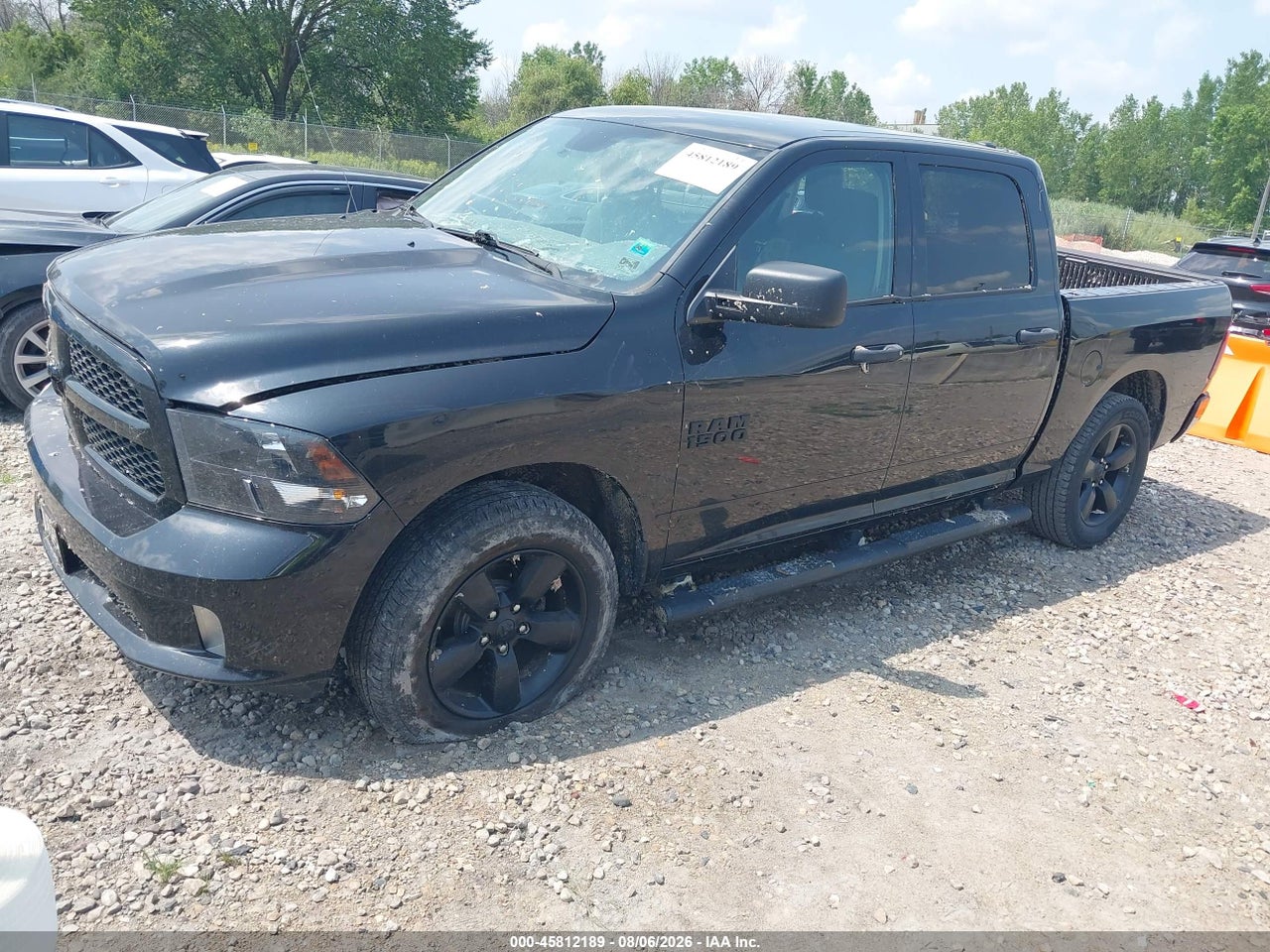 2017 RAM 1500 EXPRESS  4X4 5'7 BOX · 2/11