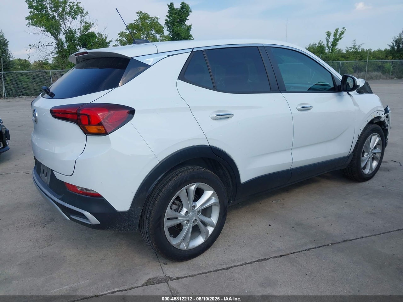 2021 BUICK ENCORE GX FWD PREFERRED · 4/5