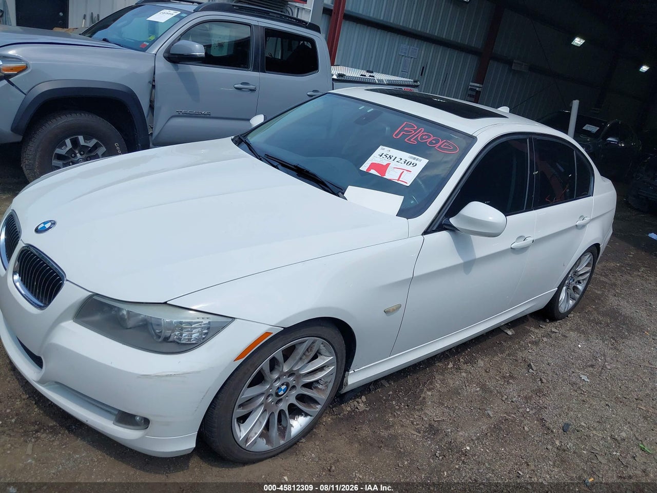 2011 BMW 335D · 2/11