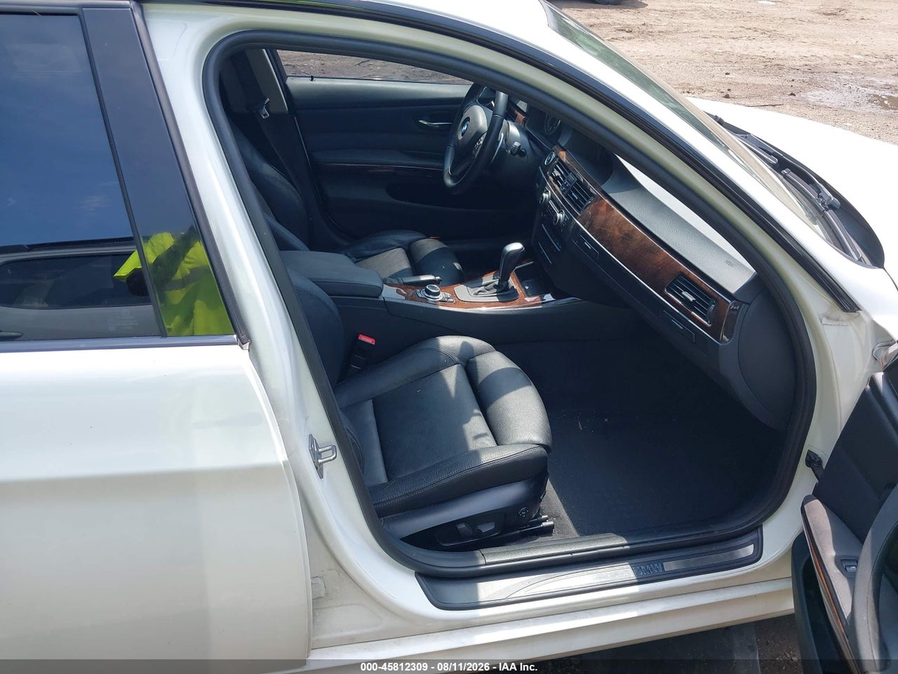 2011 BMW 335D · 5/11