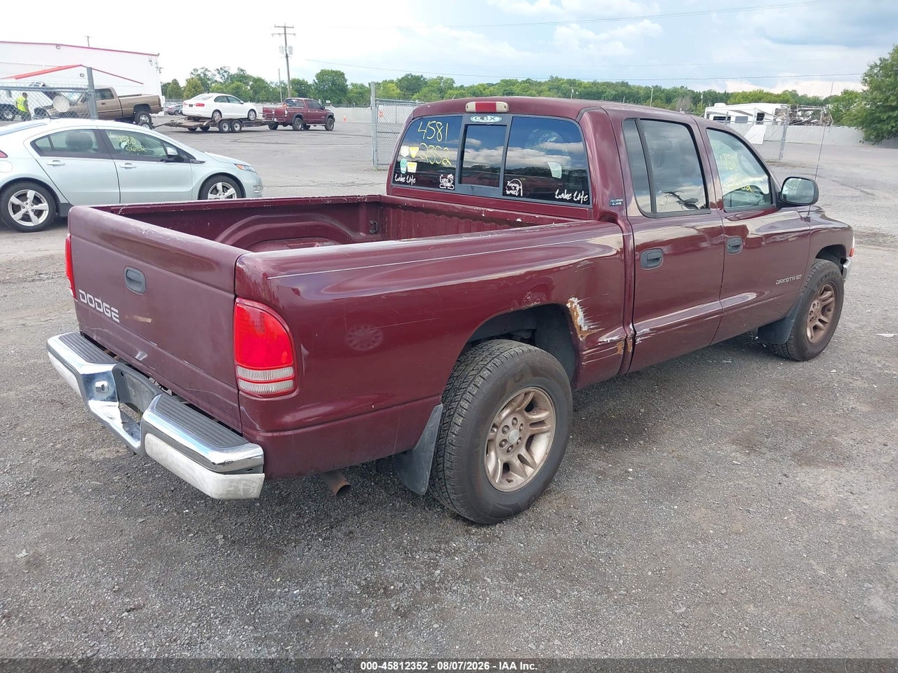 2001 DODGE DAKOTA SLT/SPORT · 4/11