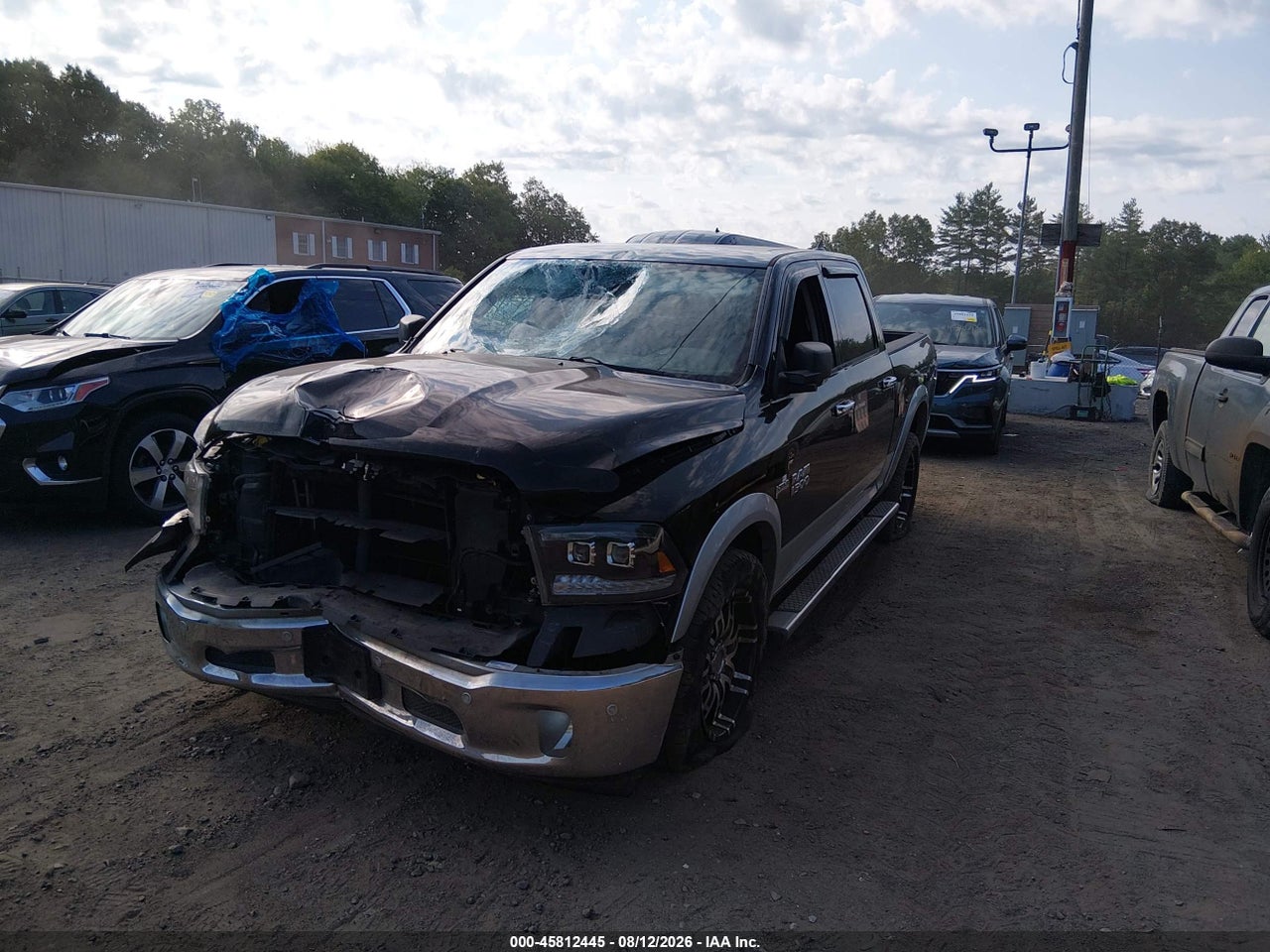 2014 RAM 1500 LARAMIE · 2/11