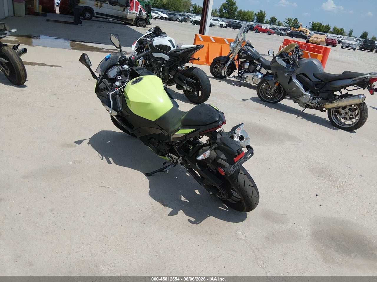 2026 KAWASAKI EX500 · 3/11